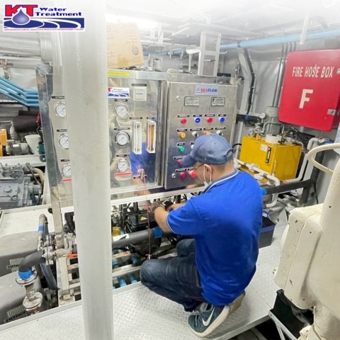 เครื่องทำน้ำจืด